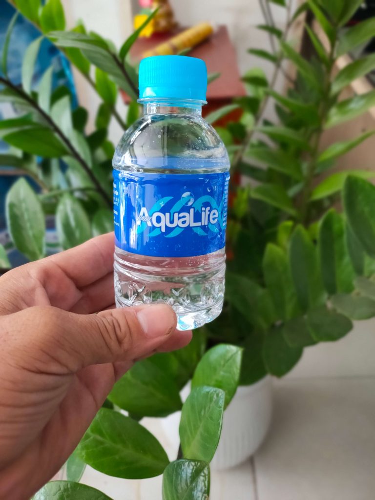 nước suối chai nhỏ mini 250ml